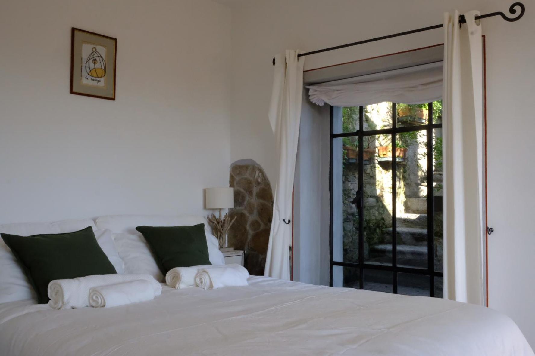Garden Apartment Lesa Ngoại thất bức ảnh